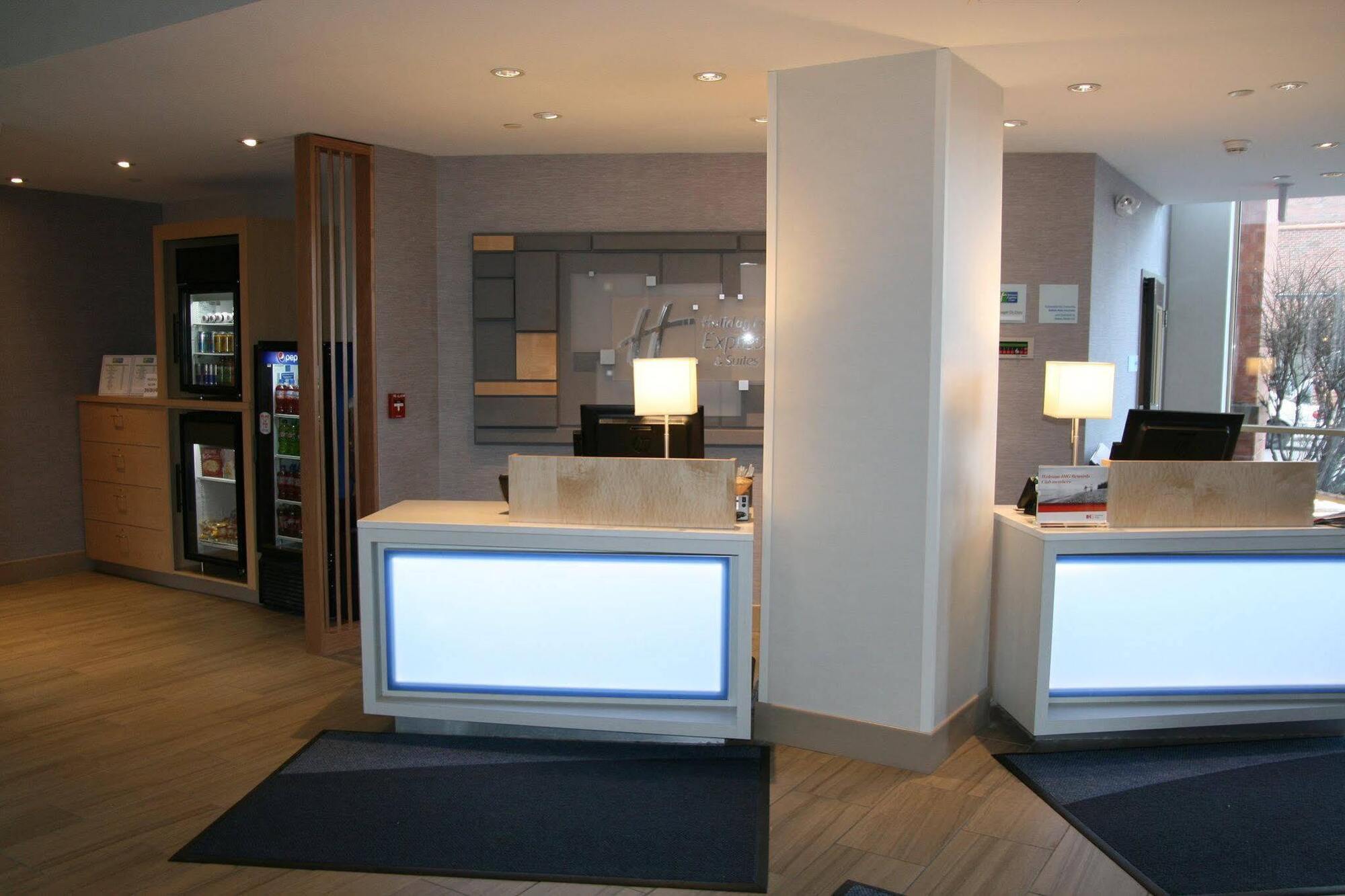 فندق بوفالوفي  هوليداي إن إكسبريس آند سويتس بافلو داون تاون المظهر الخارجي الصورة